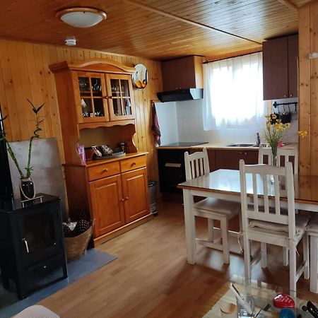 Cabana De Madera Especial Y Acogedora Cardenete Rom bilde
