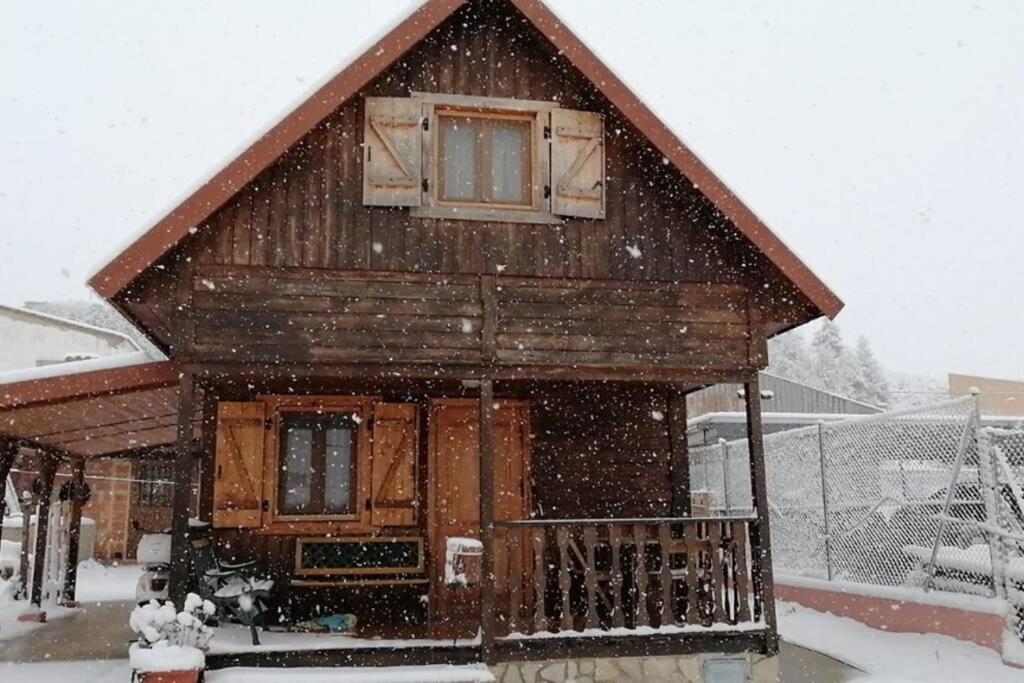 Cabana De Madera Especial Y Acogedora Cardenete Eksteriør bilde