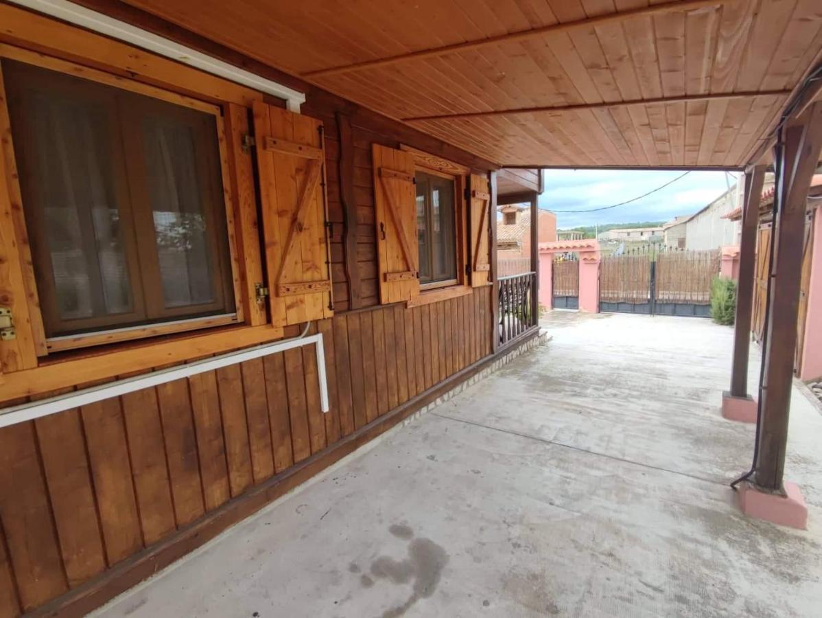Cabana De Madera Especial Y Acogedora Cardenete Eksteriør bilde