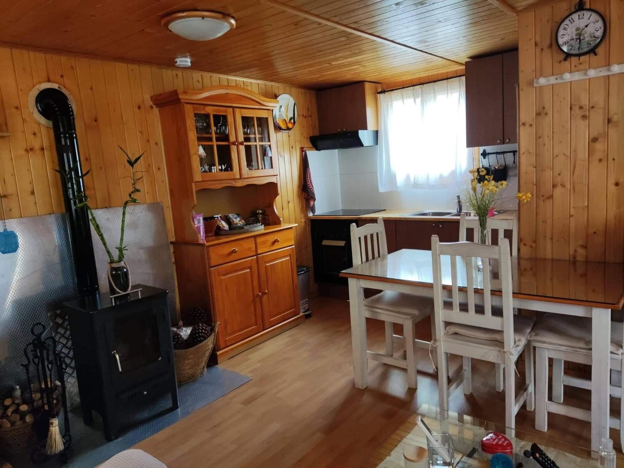 Cabana De Madera Especial Y Acogedora Cardenete Rom bilde
